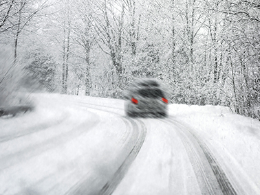 Voici des conseils pour affronter les problèmes que les véhicules ont fréquemment  pendant l’hiver.